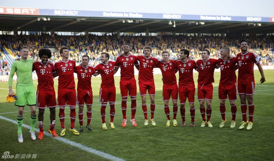 TA：利马的恢复过程十分艰难，但阿莫林一直默默给他支持（TA：利马复出之路艰难，阿莫林始终默默相助）