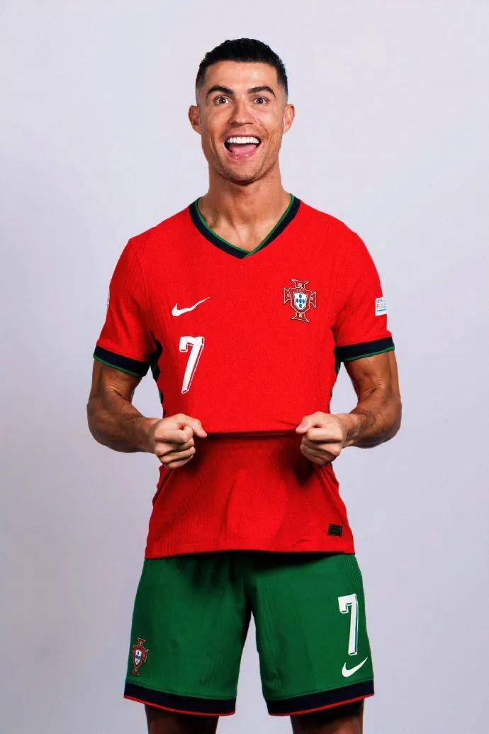 全市场：拉齐奥接近免签因西涅，年薪130万欧签约至明年6月（据全市场报道，拉齐奥接近以自由身签下因西涅，年薪130万欧，合同至明年6月）