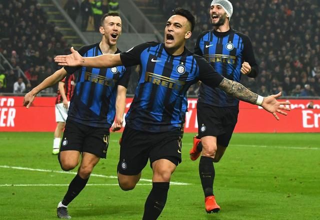 足球欧洲豪门爆发争吵，队内矛盾浮出水面（欧洲豪门内讧升级，队内裂痕显现）