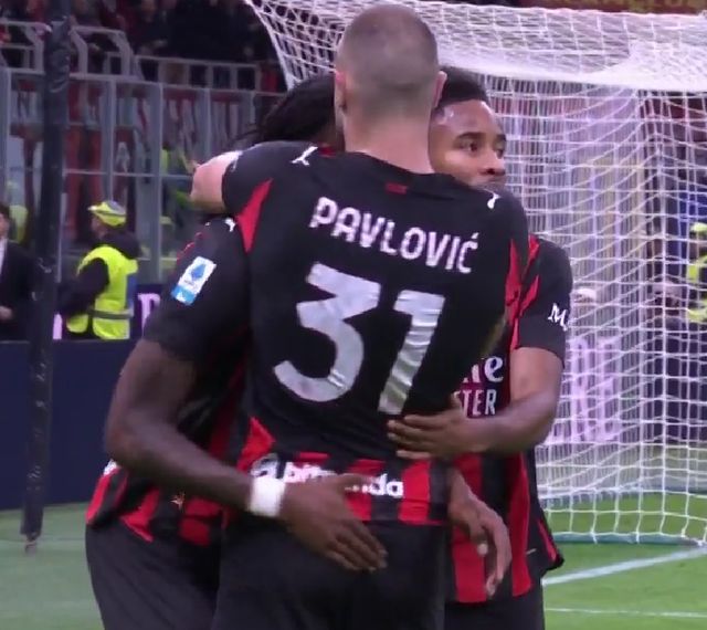 遭到质疑？没关系，詹姆斯公开力挺，确定他的超级巨头地位（质疑不断？詹姆斯公开发声力挺，他的超级巨头地位实锤）