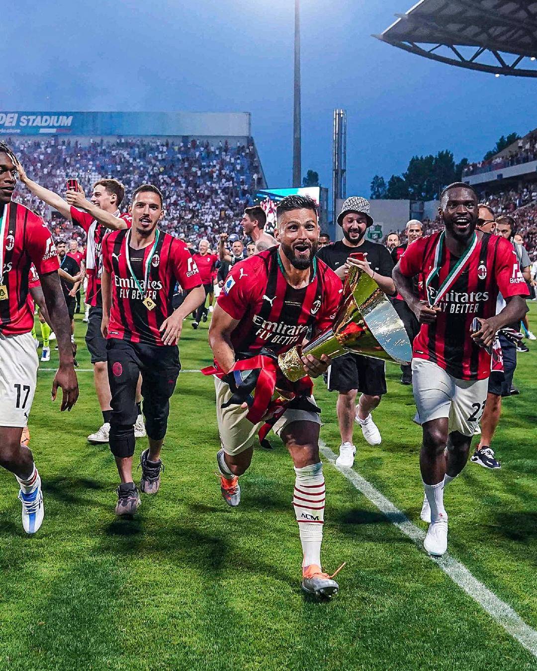 动漫展示欧冠新一轮第一比赛日的结果：（动画盘点欧冠新一轮首个比赛日赛果）