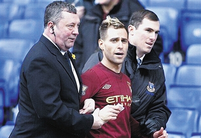 世体：巴萨想年底前获诺坎普1C阶段许可，届时能容纳6.2万人（世体：巴萨力争年内获批诺坎普1C阶段，届时可容纳6.2万人）