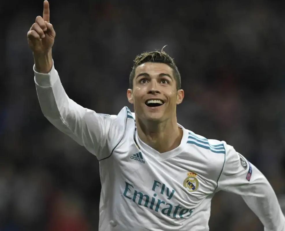 塞斯·库里：首秀就打卫冕冠军确实很艰难，我们还在摸索（塞斯·库里：首战遇上卫冕冠军确实不易，我们还在磨合）